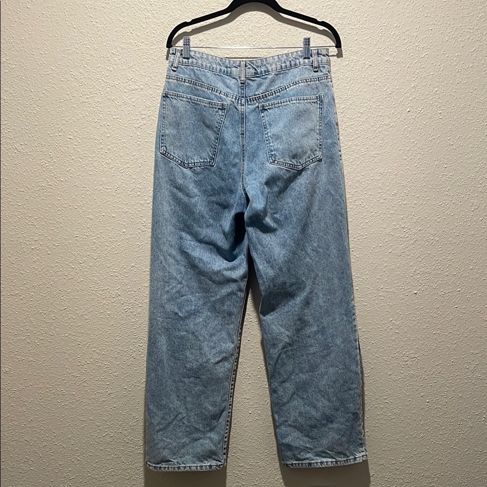 Forever 21 Blue Straight Jeans Classic Denim - Picture 3 of 3